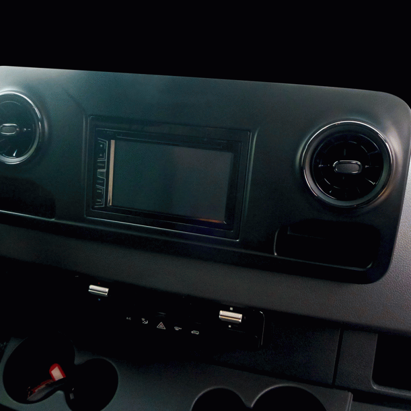 Metra 95-8731 2019-Up Mercedes Benz Sprinter/non-touchscreen Double DIN Mounting Kit - Lockdown Security